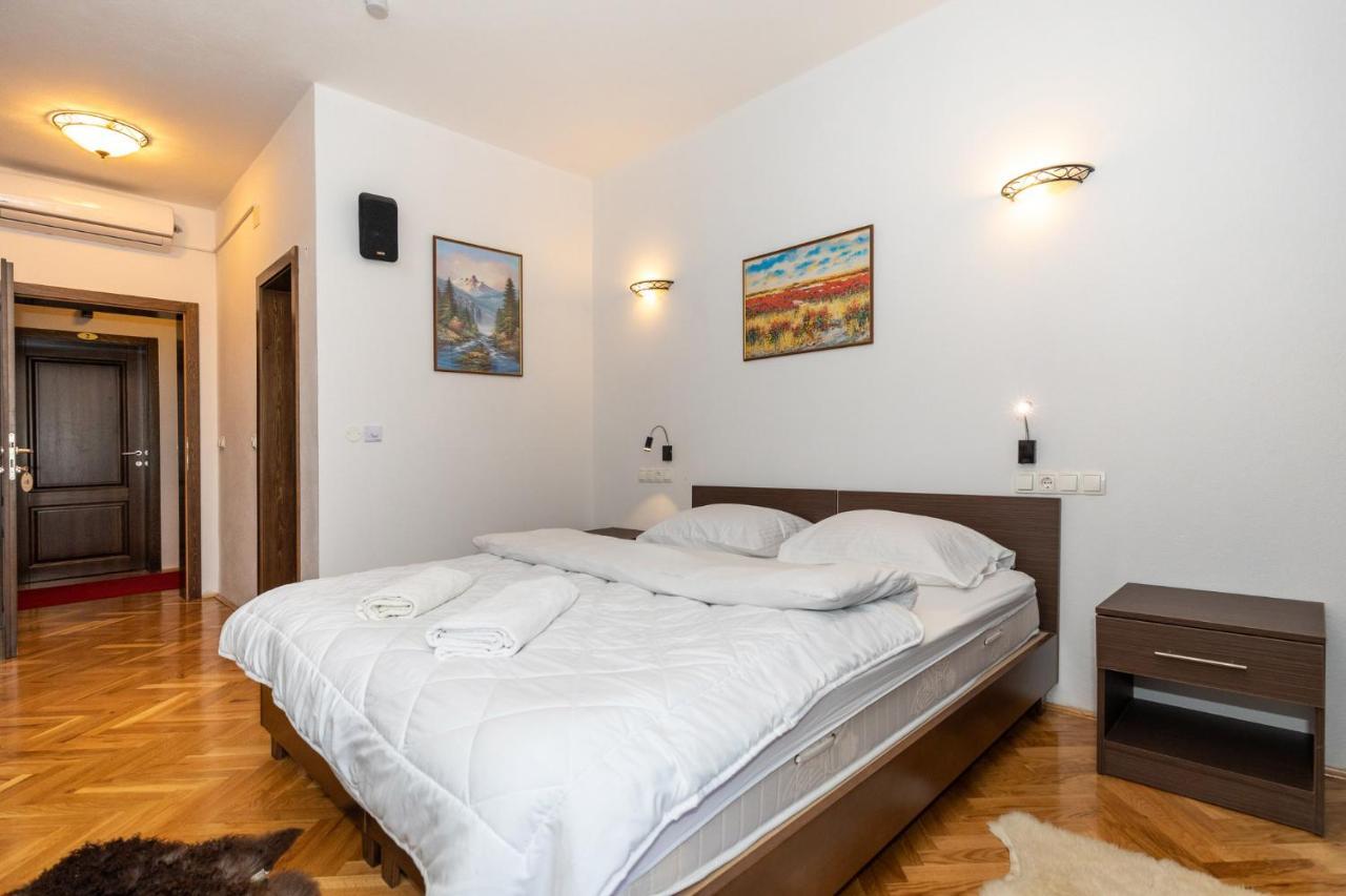 Holiday Resort Zlatni Dol Mostar Goranci Exterior photo