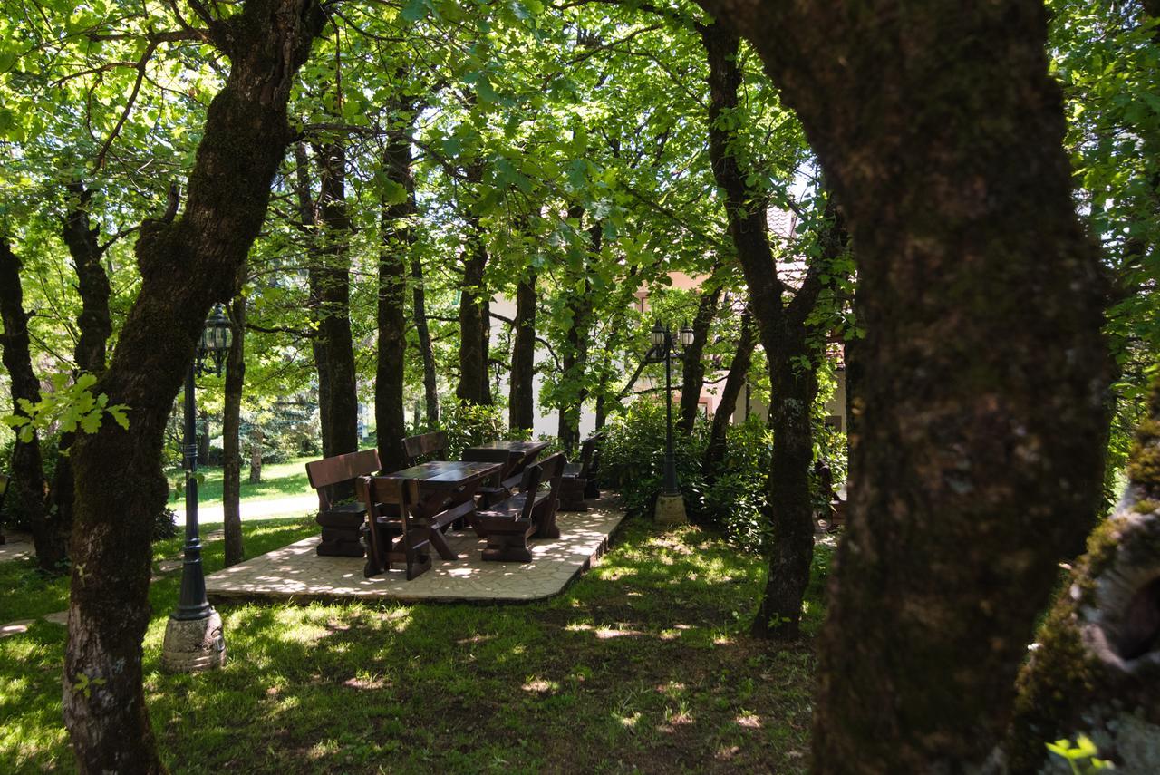 Holiday Resort Zlatni Dol Mostar Goranci Exterior photo